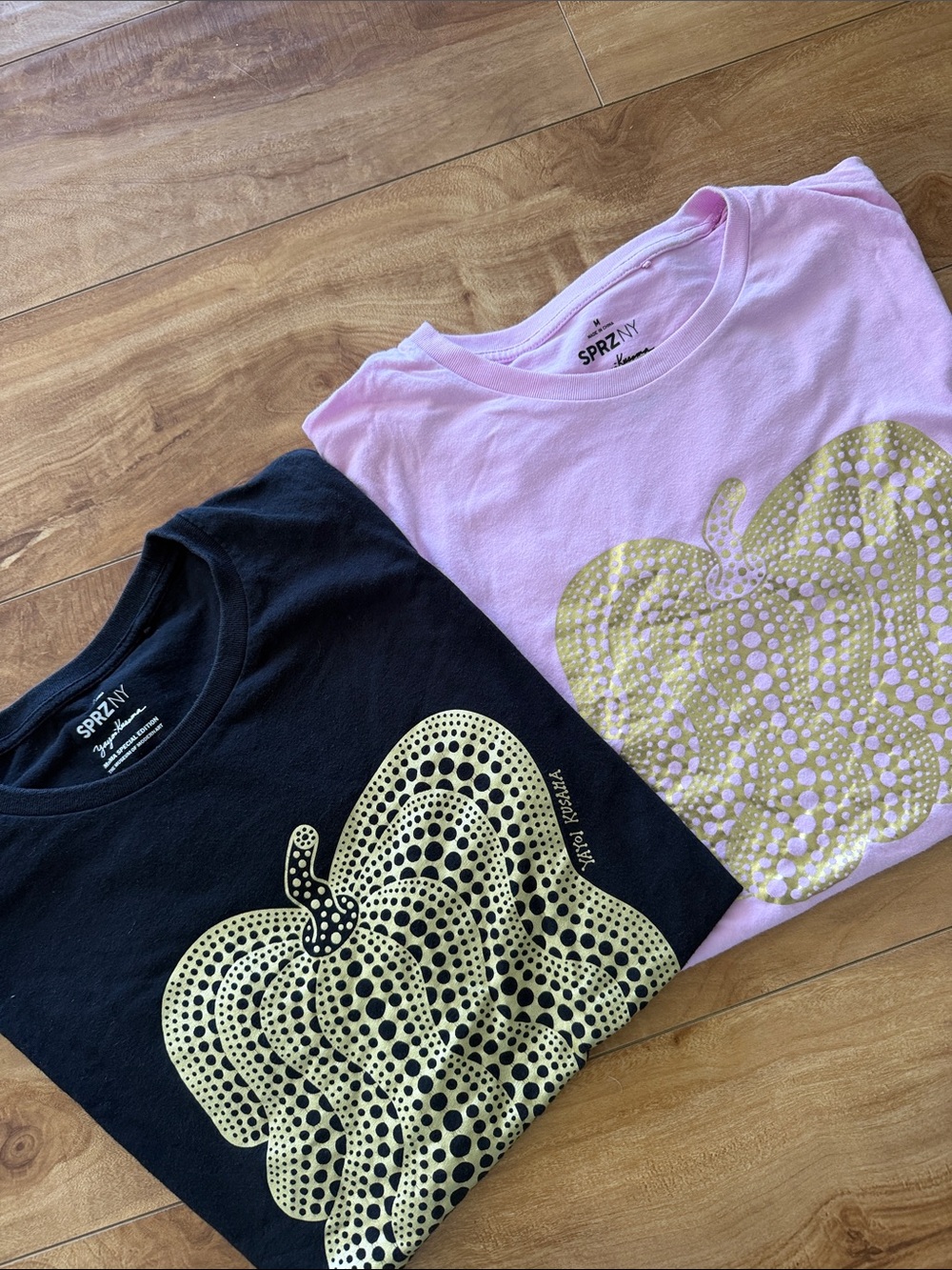 Uniqlo Yayoi Kusama MoMA Special Edition